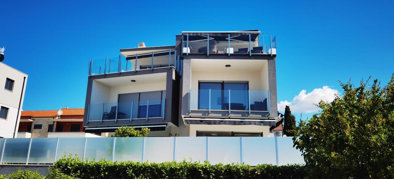 Villa Aliara Jacuzzi Apartment 沃迪切 外观 照片